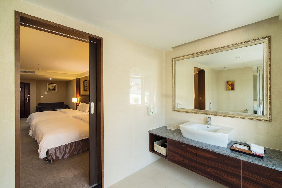 elite quadruple room | 1 bedroom, premium bedding, minibar, in-room safe