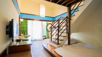 In-room safe, desk, blackout drapes, soundproofing