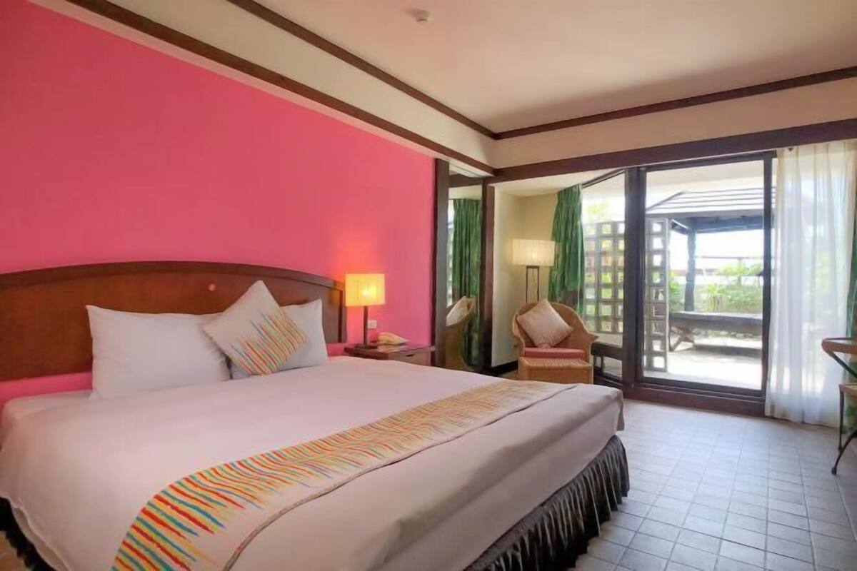 In-room safe, desk, blackout curtains, soundproofing