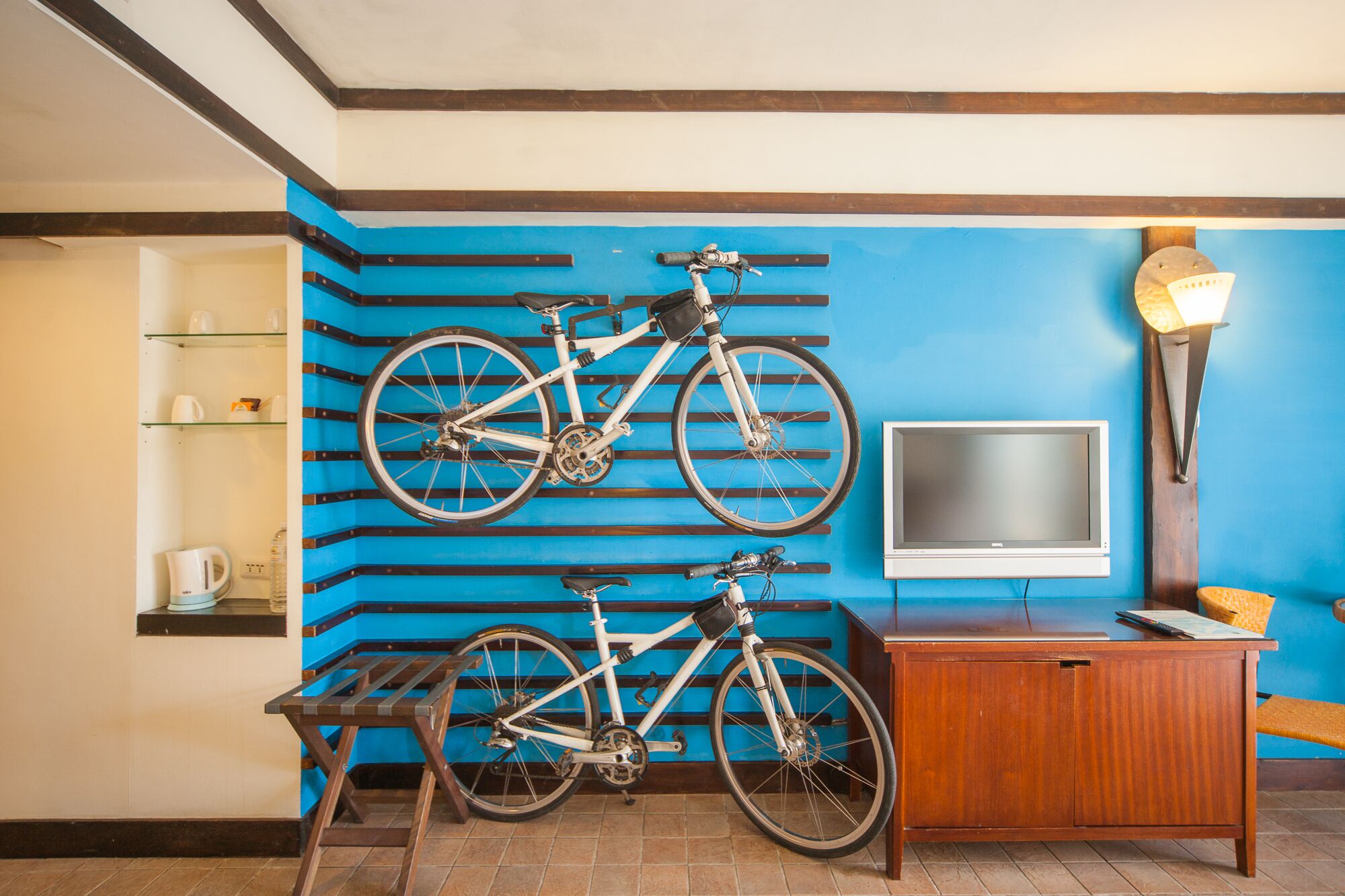 1 bedroom, in-room safe, desk, blackout curtains