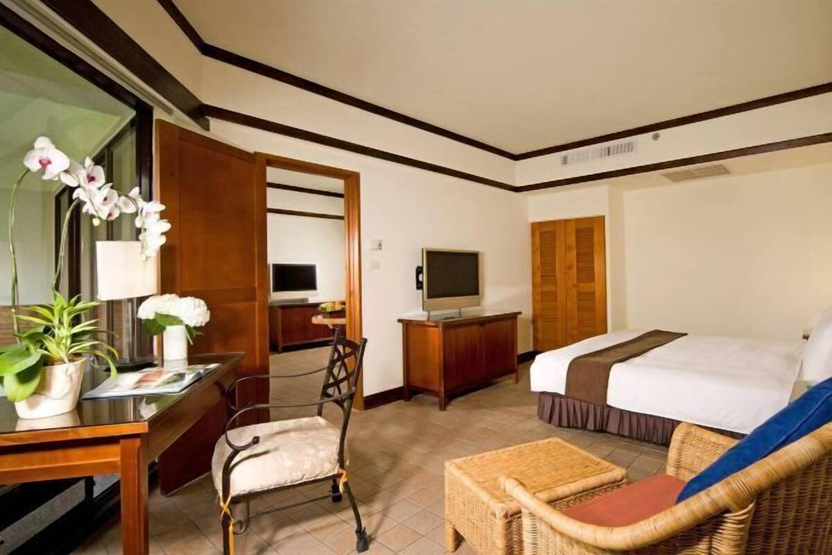 In-room safe, desk, blackout curtains, soundproofing