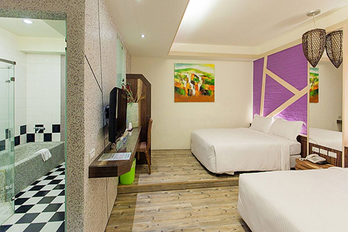 Family Room, 1 Bedroom | Peralatan tempat tidur premium, dilengkapkan perabot secara berasingan
