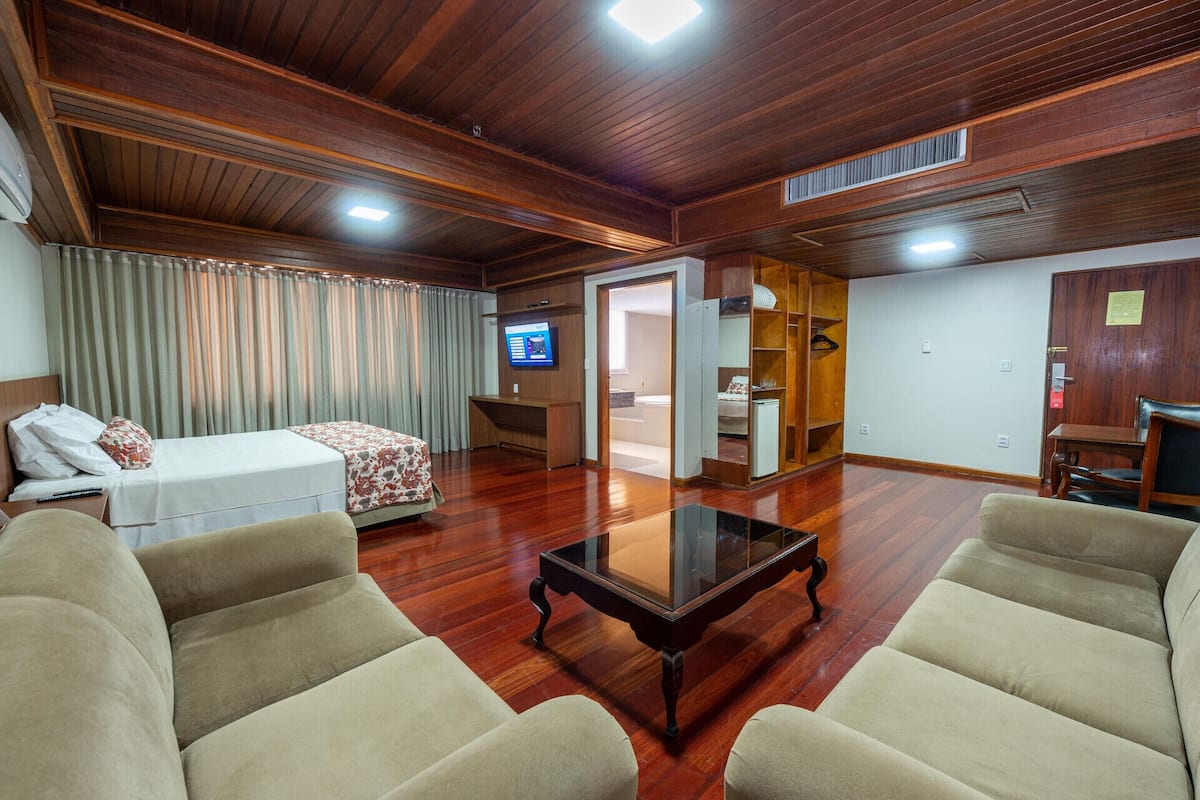 1 bedroom, minibar, in-room safe, desk