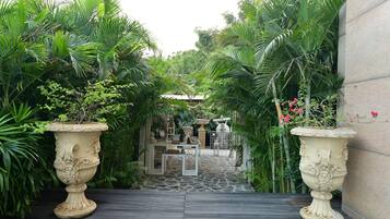 6 nhà hàng, phục vụ bữa sáng, bữa trưa, món ăn mang phong cách quốc tế