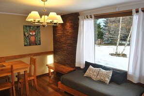 Ferienhütte, 2 Schlafzimmer, Erdgeschoss (El Zorro) | Wohnbereich