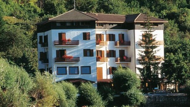 Exterior - Hotel Acquevive (Scanno)