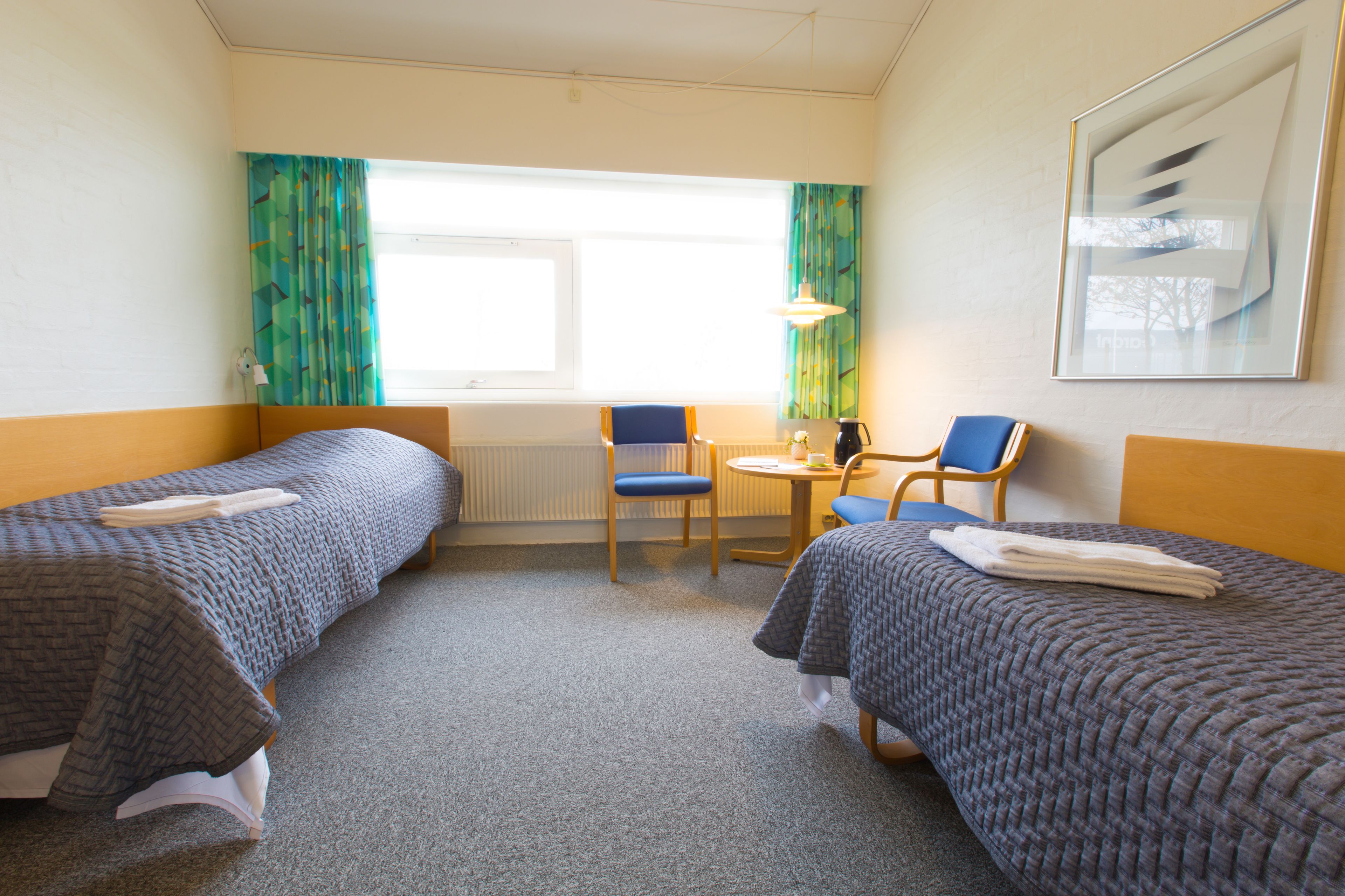 twin room | desk, soundproofing, iron/ironing board, free cots/infant beds