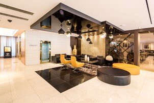 로비 좌석 공간