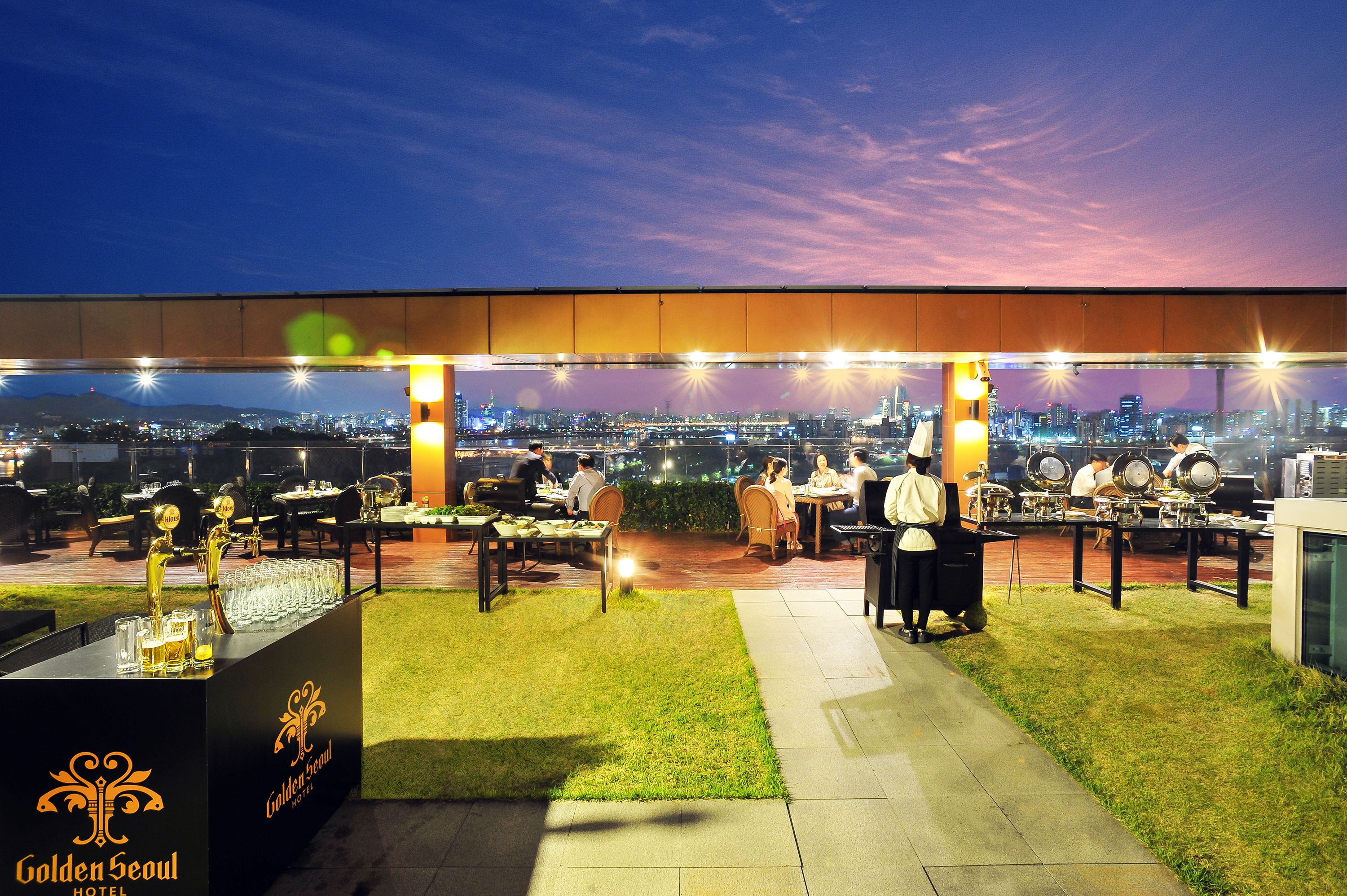 breakfast, lunch and dinner served