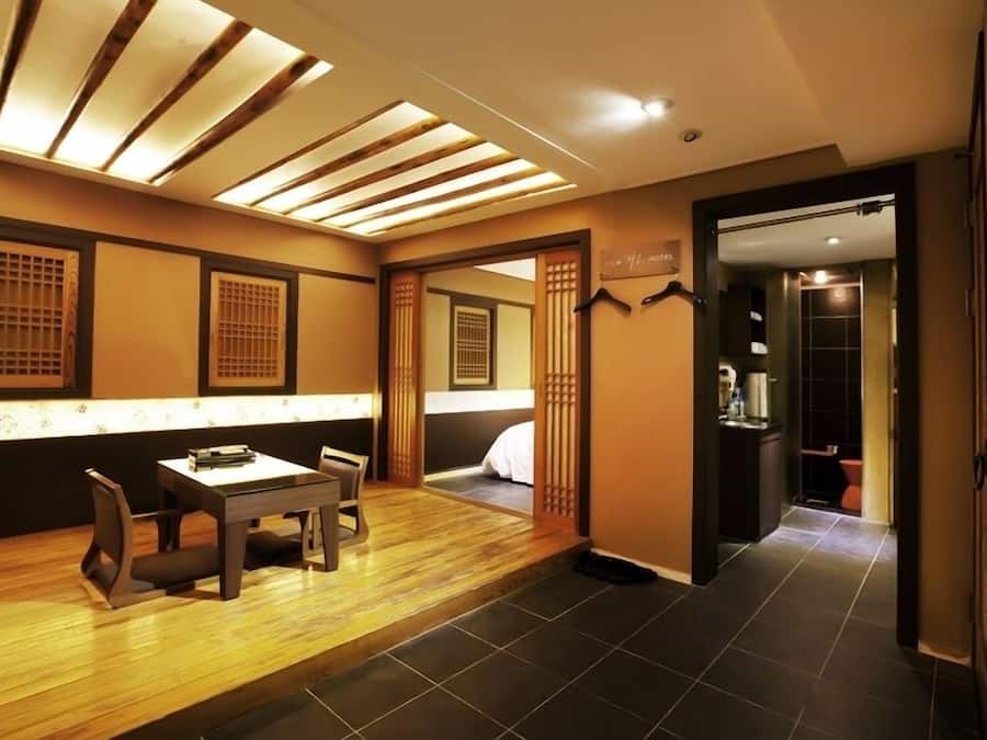 Flat-screen TV, computer