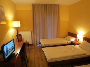 Standard Double Room | Desk, iron/ironing board, rollaway beds, free WiFi