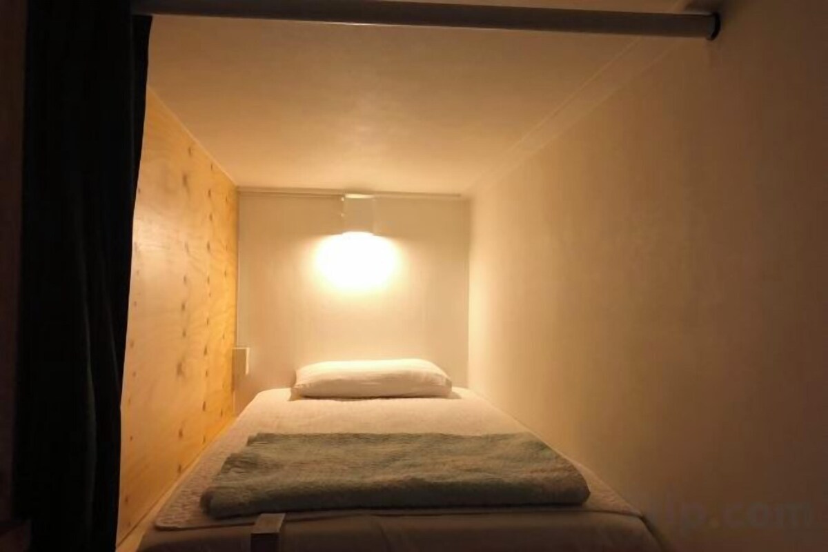 Bed In 6 Beds Female Dormitory