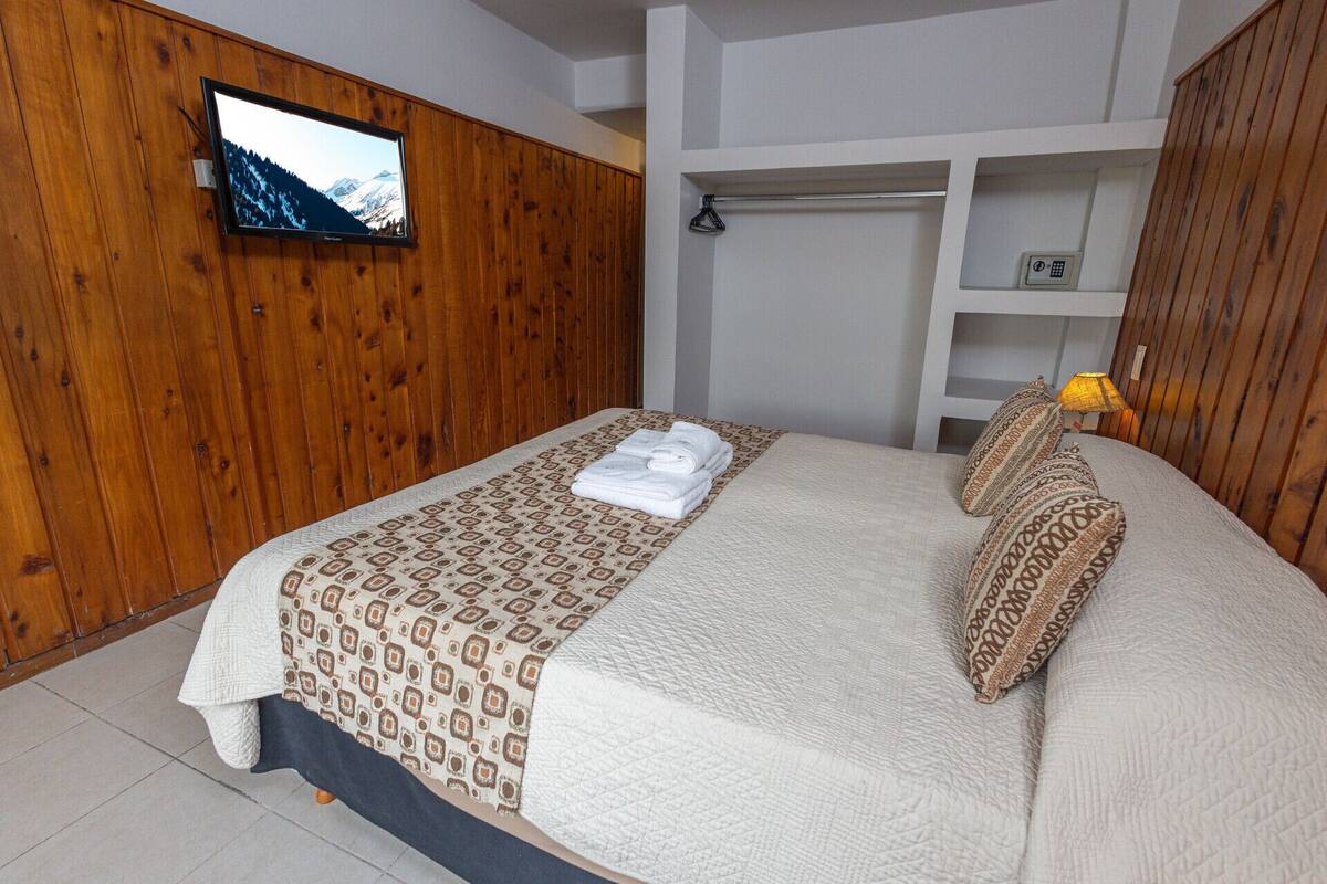 Premium bedding, down duvets, pillow-top beds, in-room safe