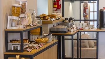 Daily buffet breakfast for a fee