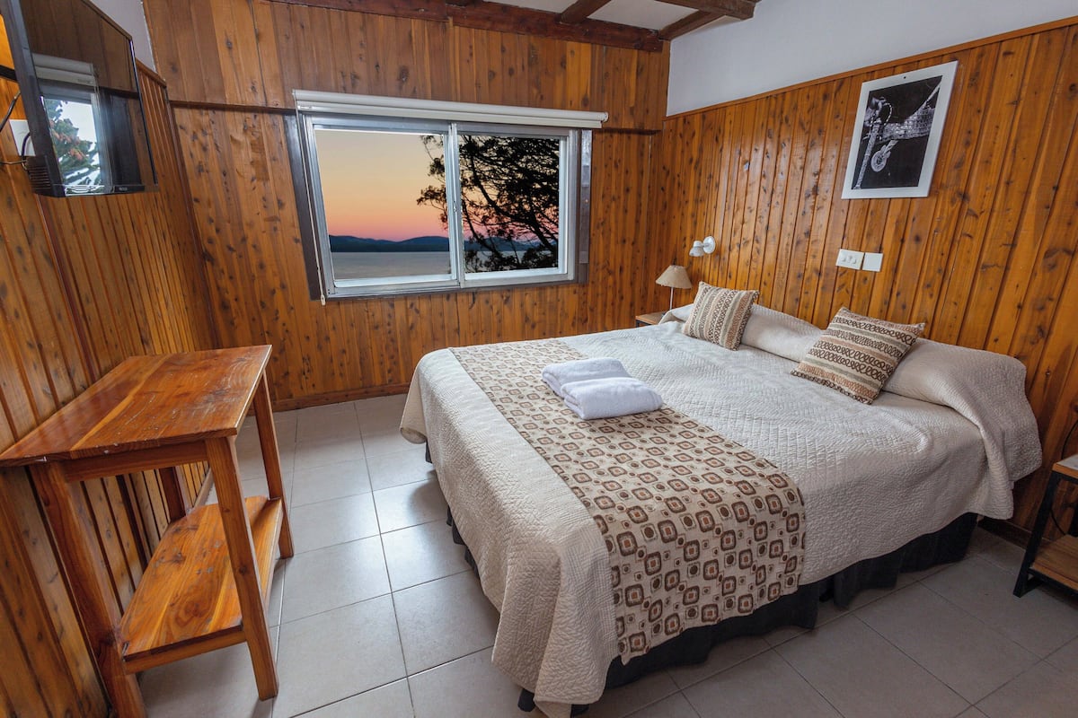 Ropa de cama de alta calidad, cubrecamas y colchones con pillow-top