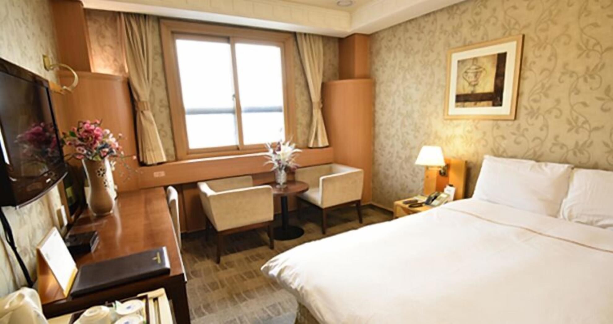 Ropa de cama de alta calidad y minibar 