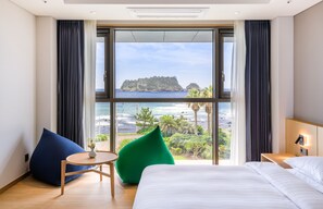 Deluxe-Doppelzimmer, Meerblick, Annex (Annex) | Hochwertige Bettwaren, Zimmersafe, Verdunkelungsvorhänge