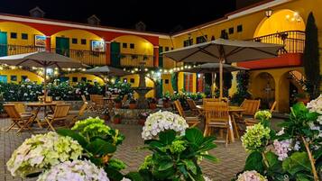 Utsikt mot innergård