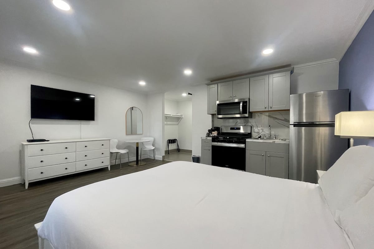 Premium Studio