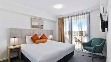 In-room safe, desk, blackout drapes, soundproofing