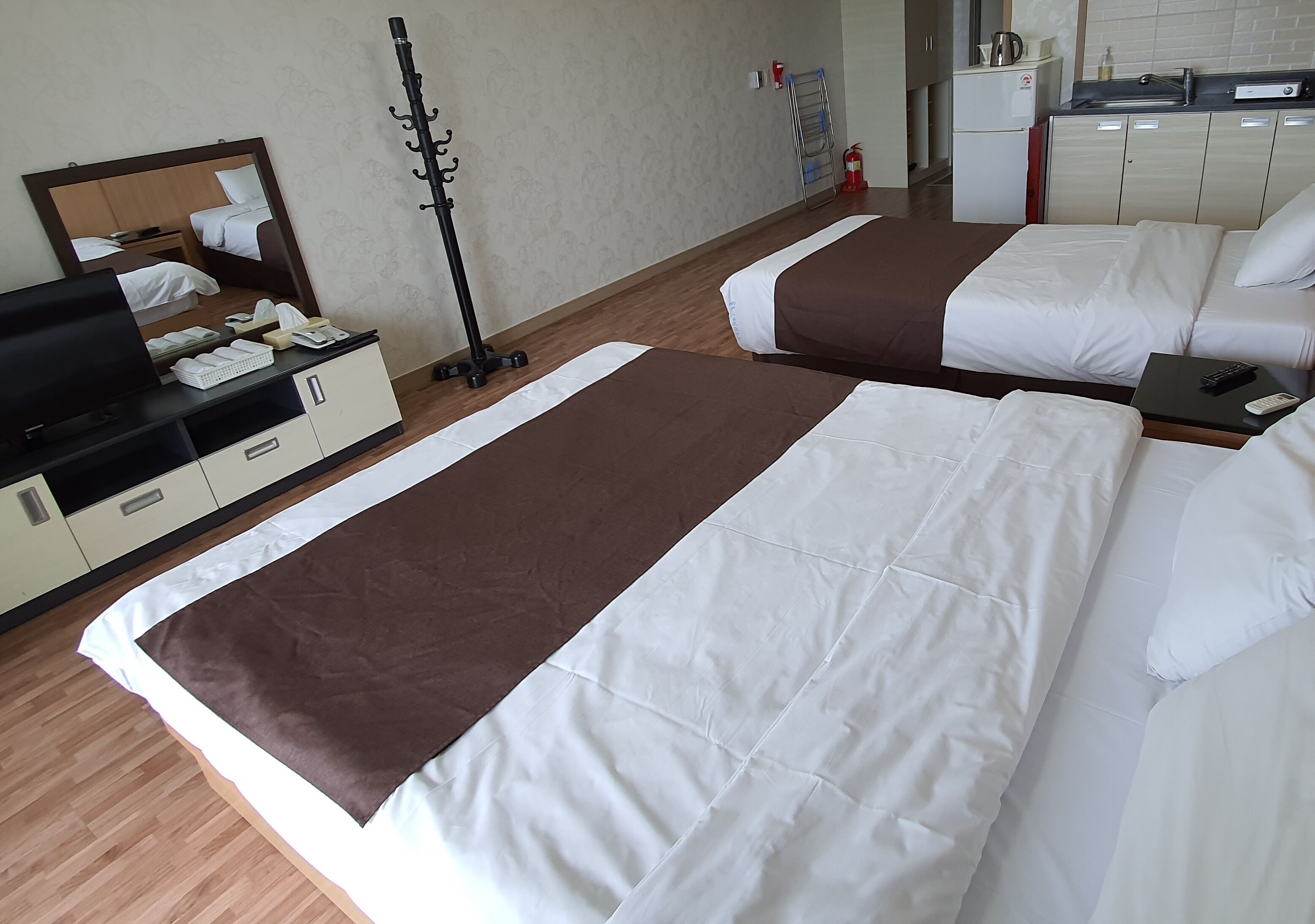 twin room, ocean view | free wifi, bed sheets, wheelchair access