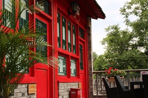 Deluxe Double Room | Terrace/patio - 161 Lama Temple Courtyard Hotel (Beijing)