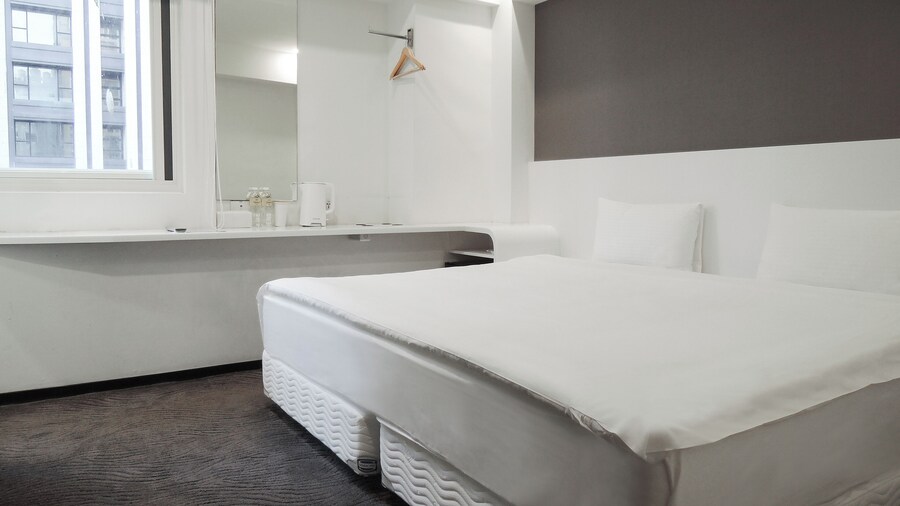 CHECK inn Express Taipei YongKang