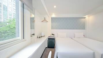 Superior Twin Room | Down duvets, desk, free WiFi, bed sheets