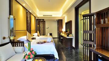 Peralatan tempat tidur premium, bar mini, peti besi dalam bilik, meja