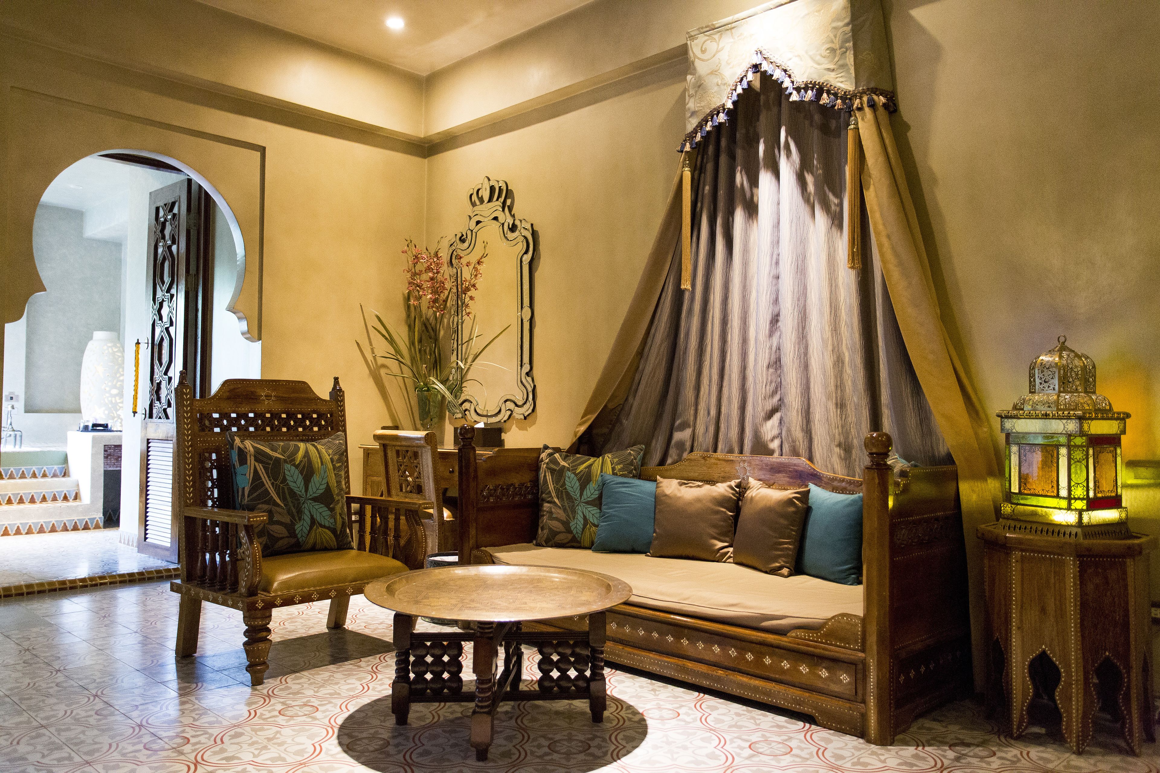 king quad with balcony and mountain view - pearl  | living area | 42-inch lcd tv with cable channels, tv