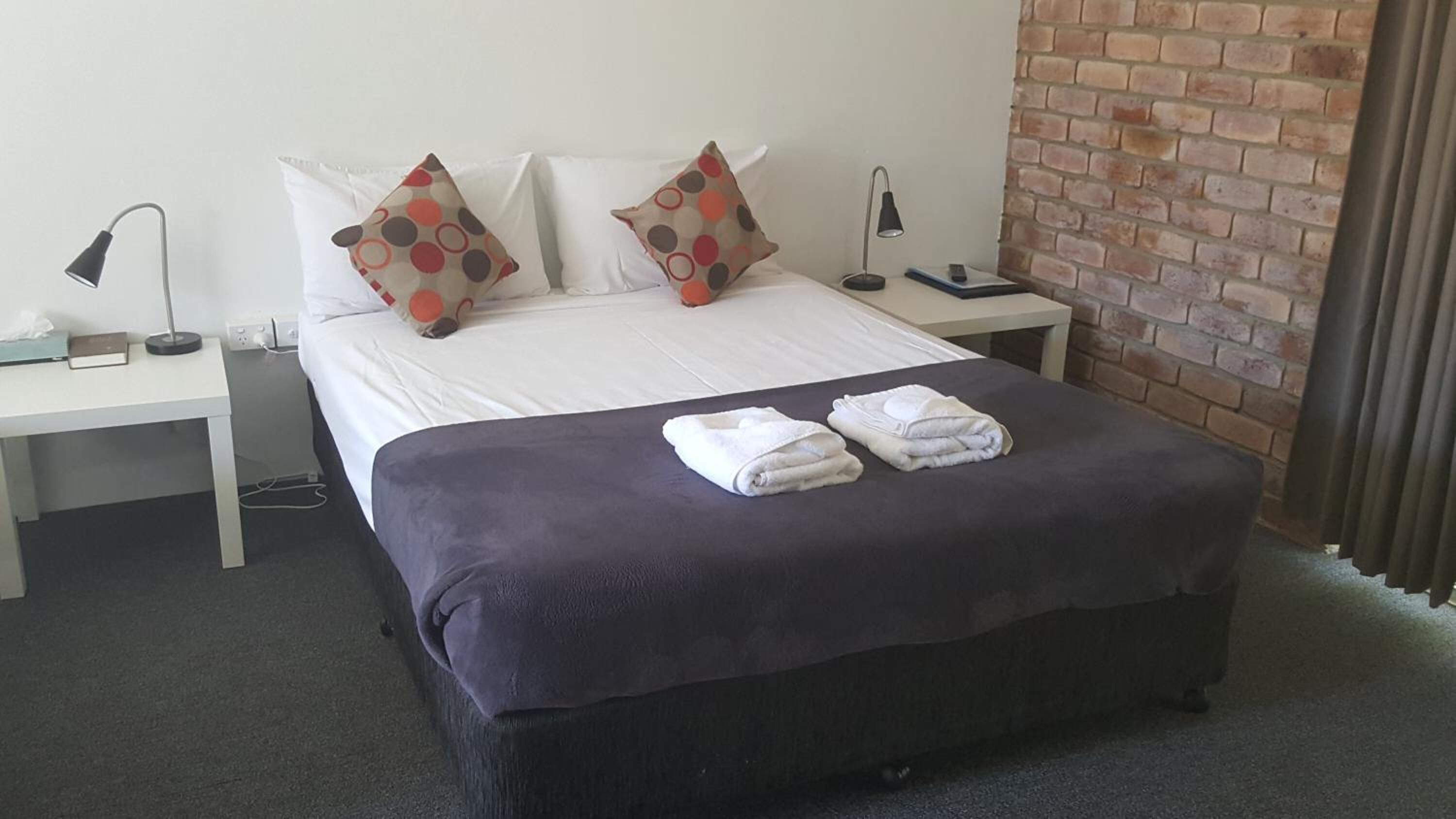 Photo - Coomera Motor Inn