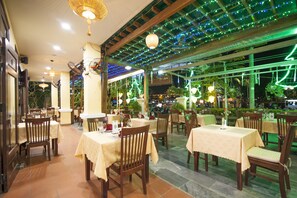 用餐