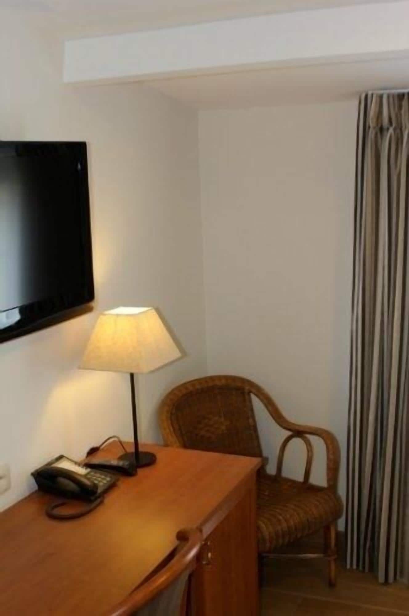 standard double room | room amenity