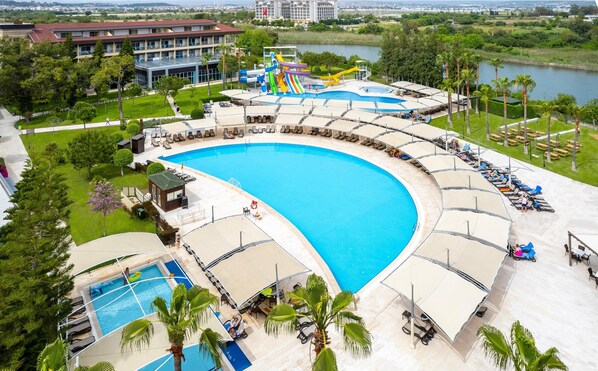 Indoor pool, 8 outdoor pools, sun loungers - Marvida Family Eco - Ultra All Inclusive & Kids Concept (Manavgat)