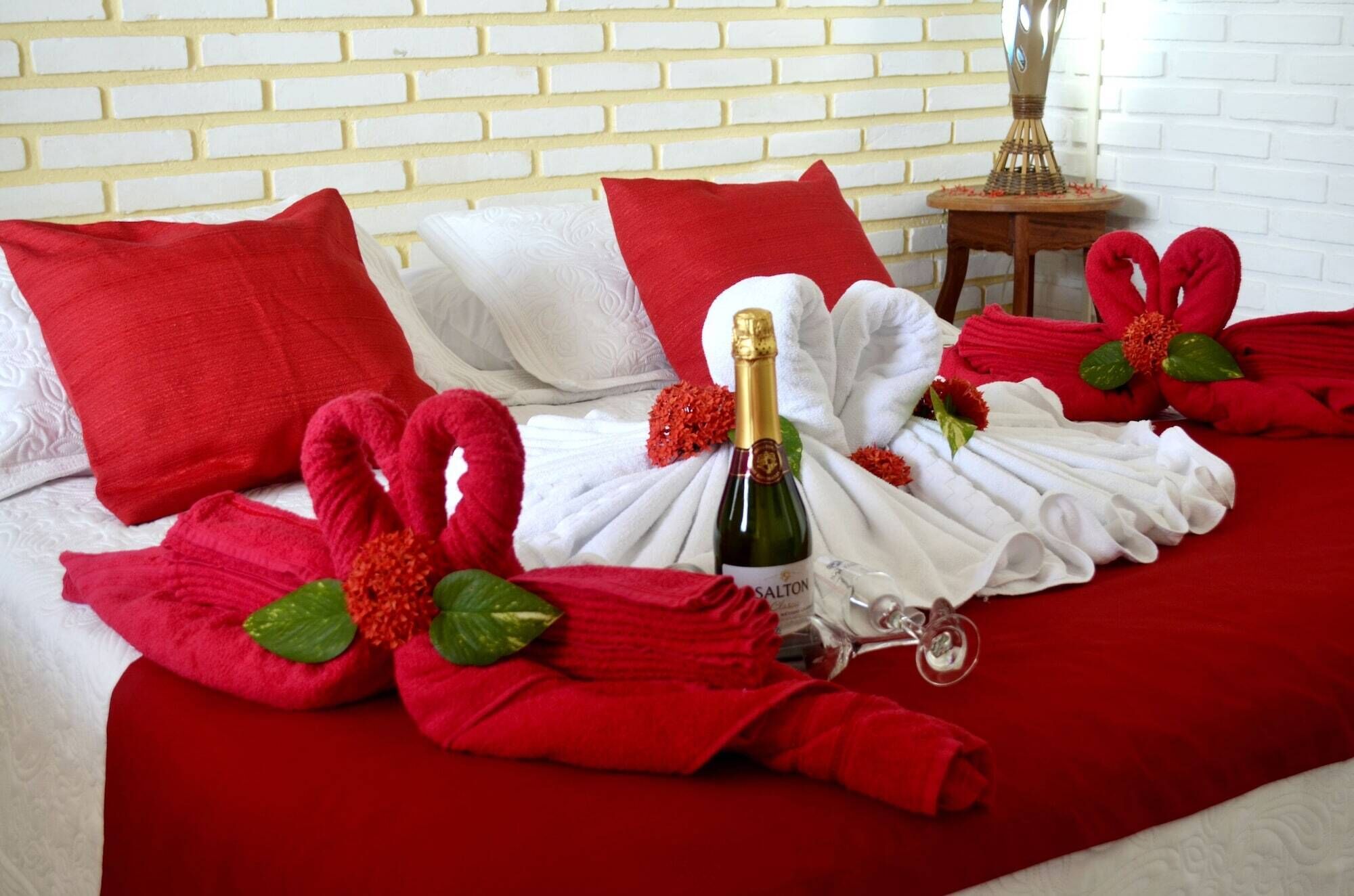 Minibar, két bảo mật tại phòng, bàn, màn/rèm cản sáng 