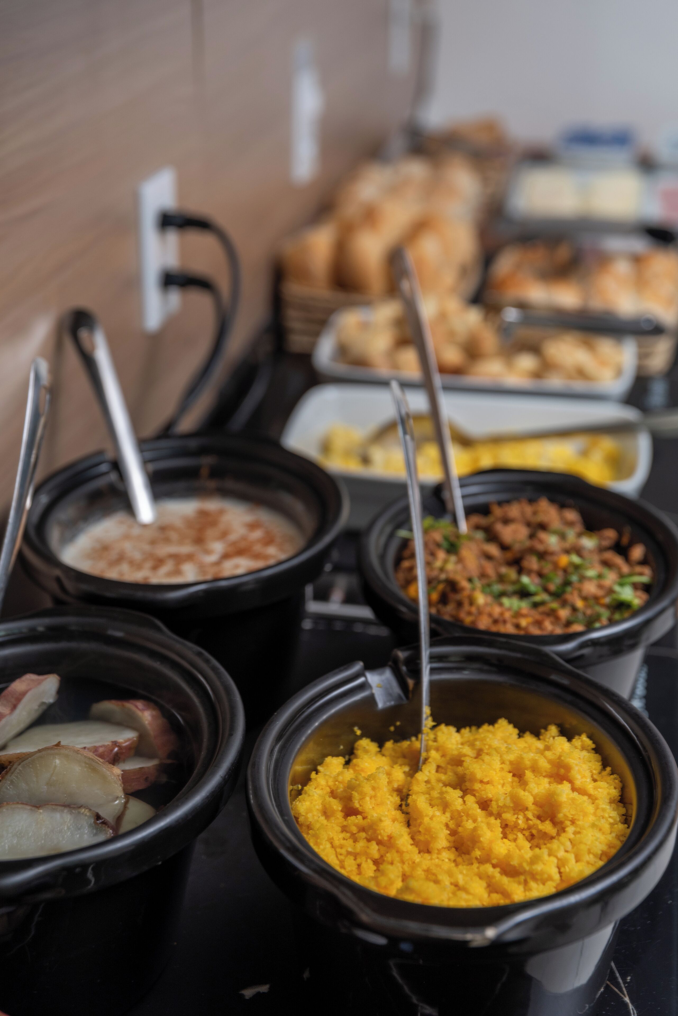 free daily full breakfast