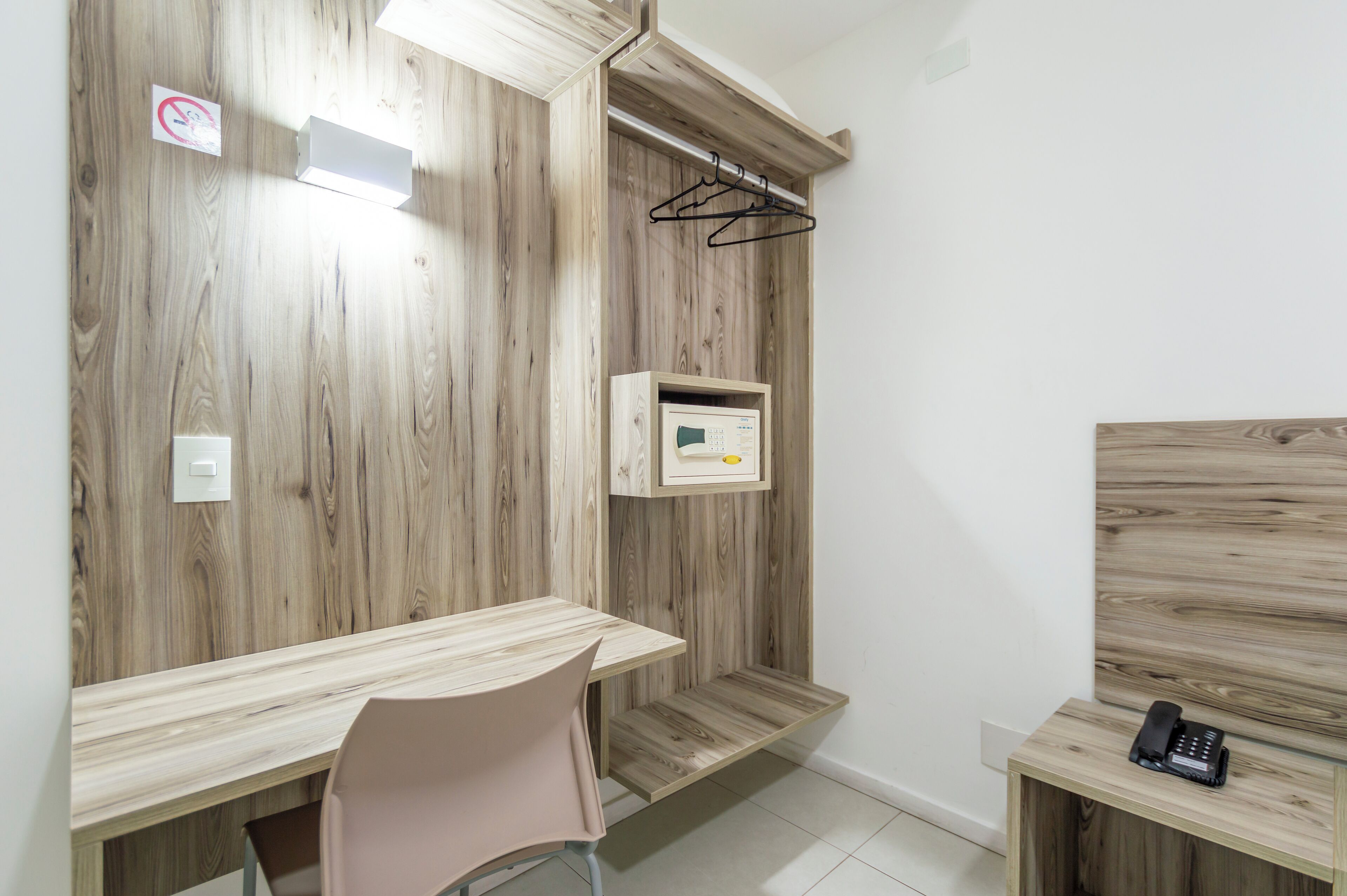 premium double bed (without sea view) | minibar, free wifi, bed sheets, wheelchair access