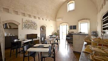 Petit déjeuner buffet compris tous les jours