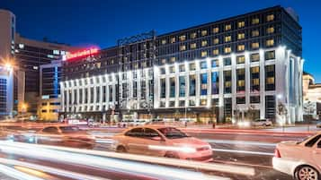 Façade de l’hébergement - soirée/nuit