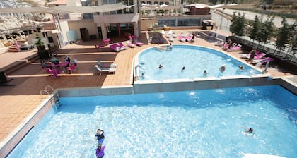 Golden Lili Resort & Spa