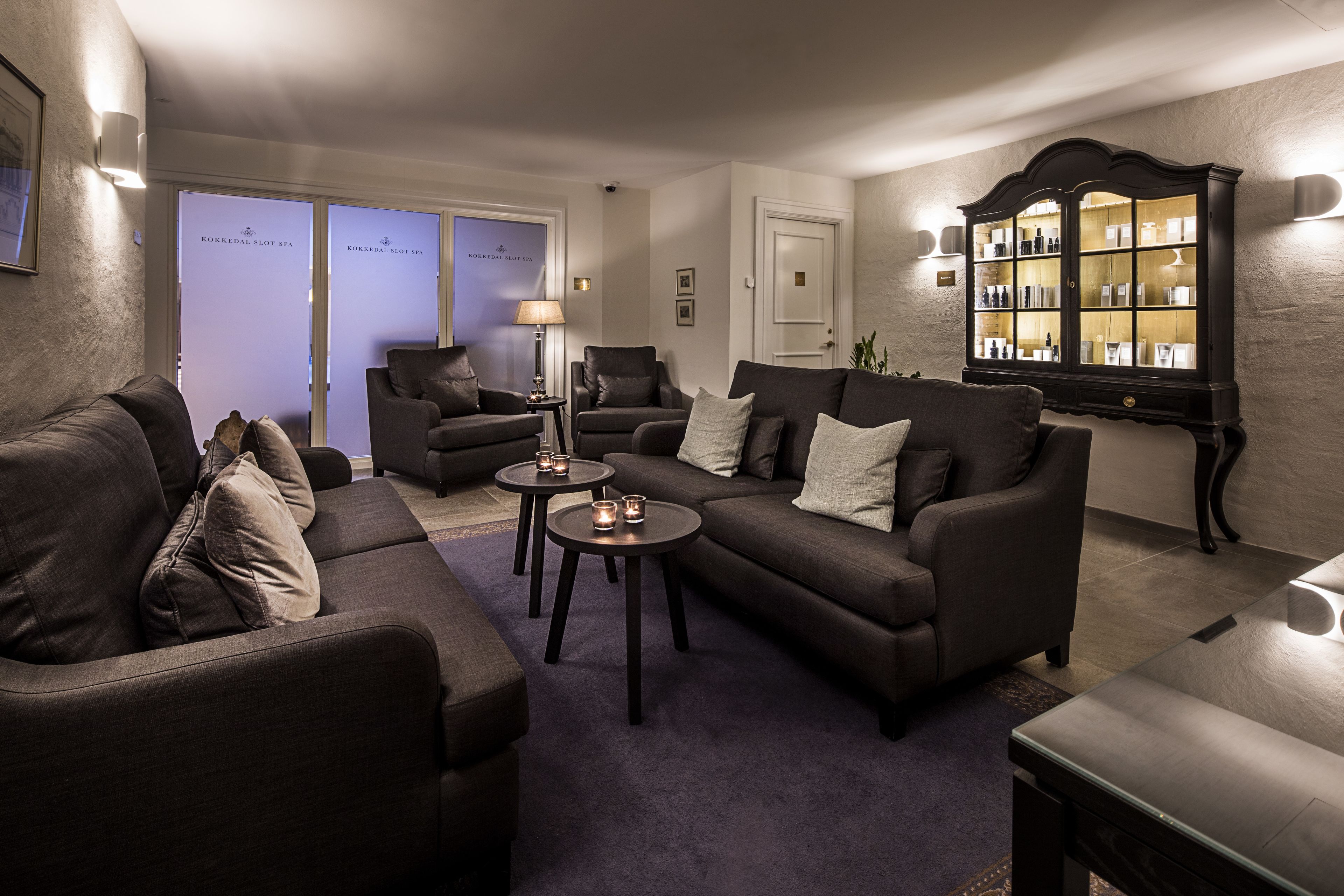 body treatments, body scrubs, facials, 3 treatment rooms, massages