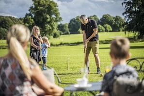 Childrenâs activities
