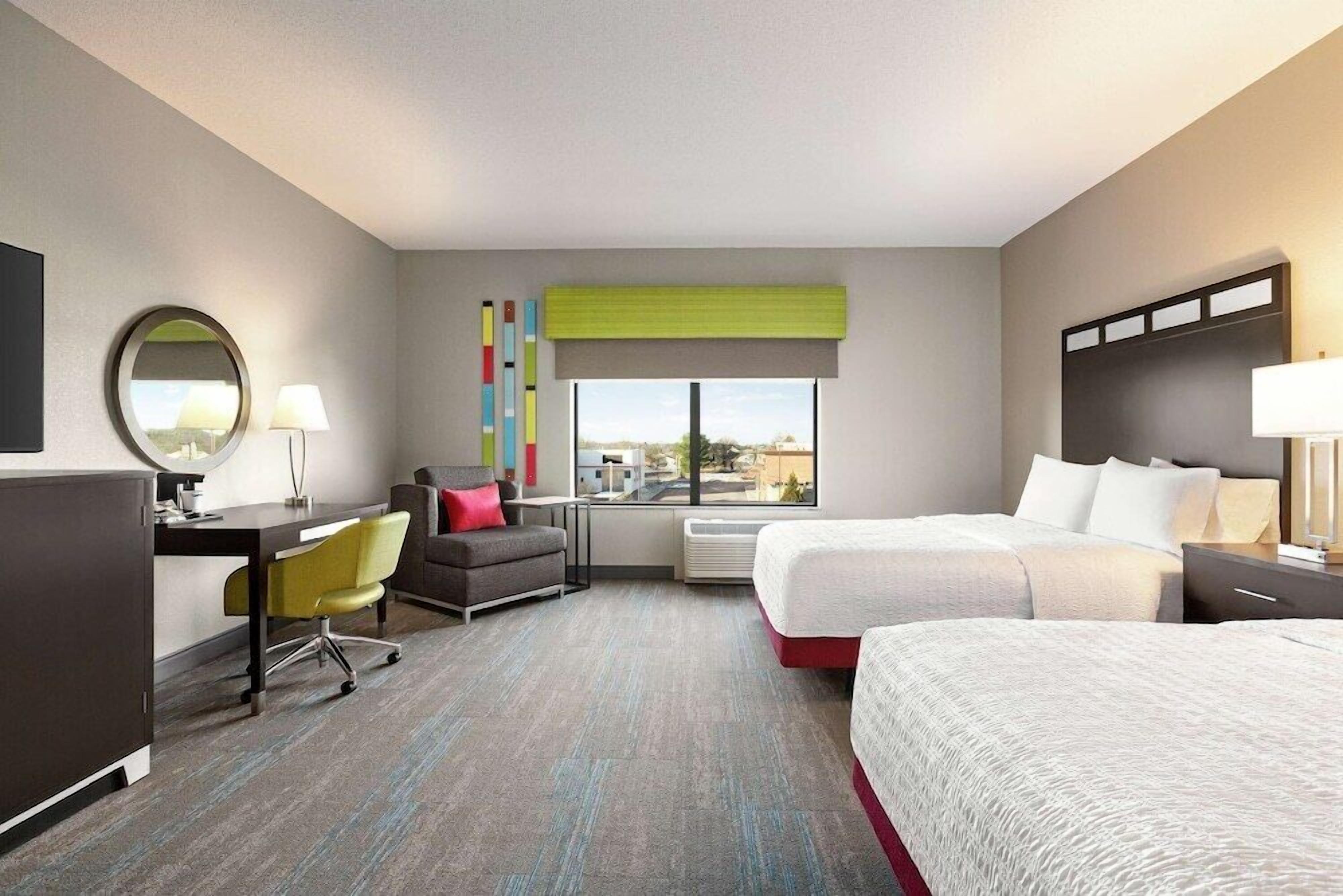 Premium bedding, iron/ironing board, rollaway beds, free WiFi