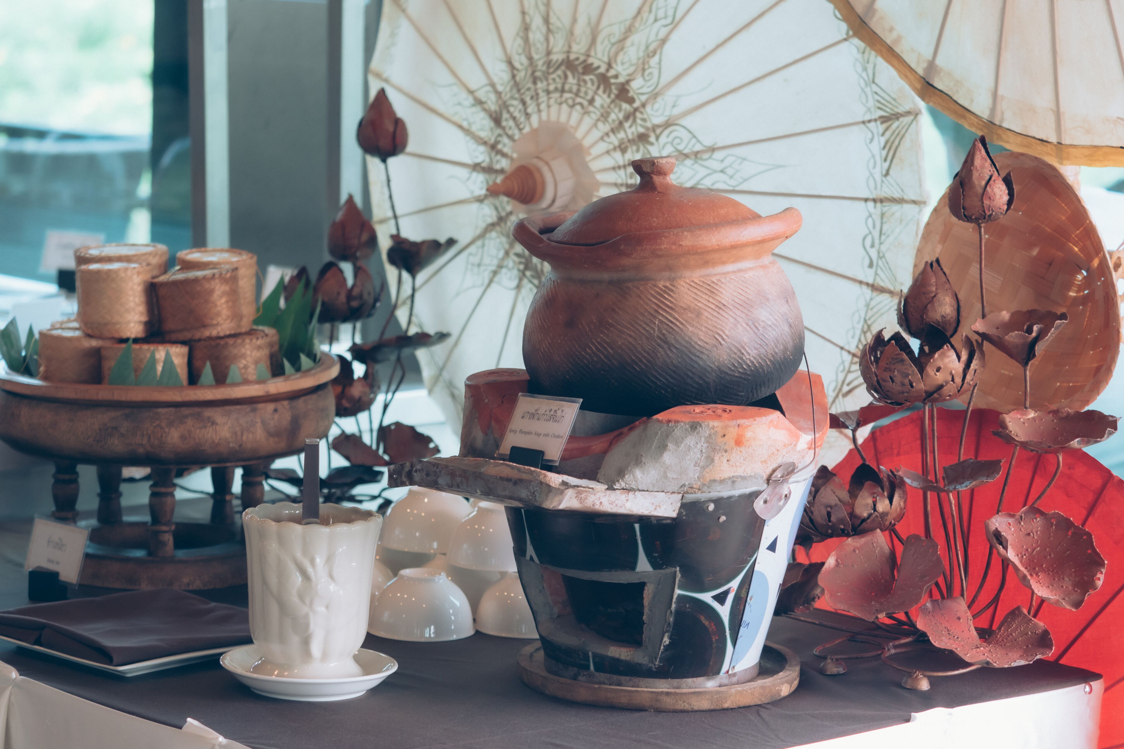 daily buffet breakfast (thb 400 per person)