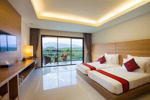 4 Bedrooms Pool Villa | Living area