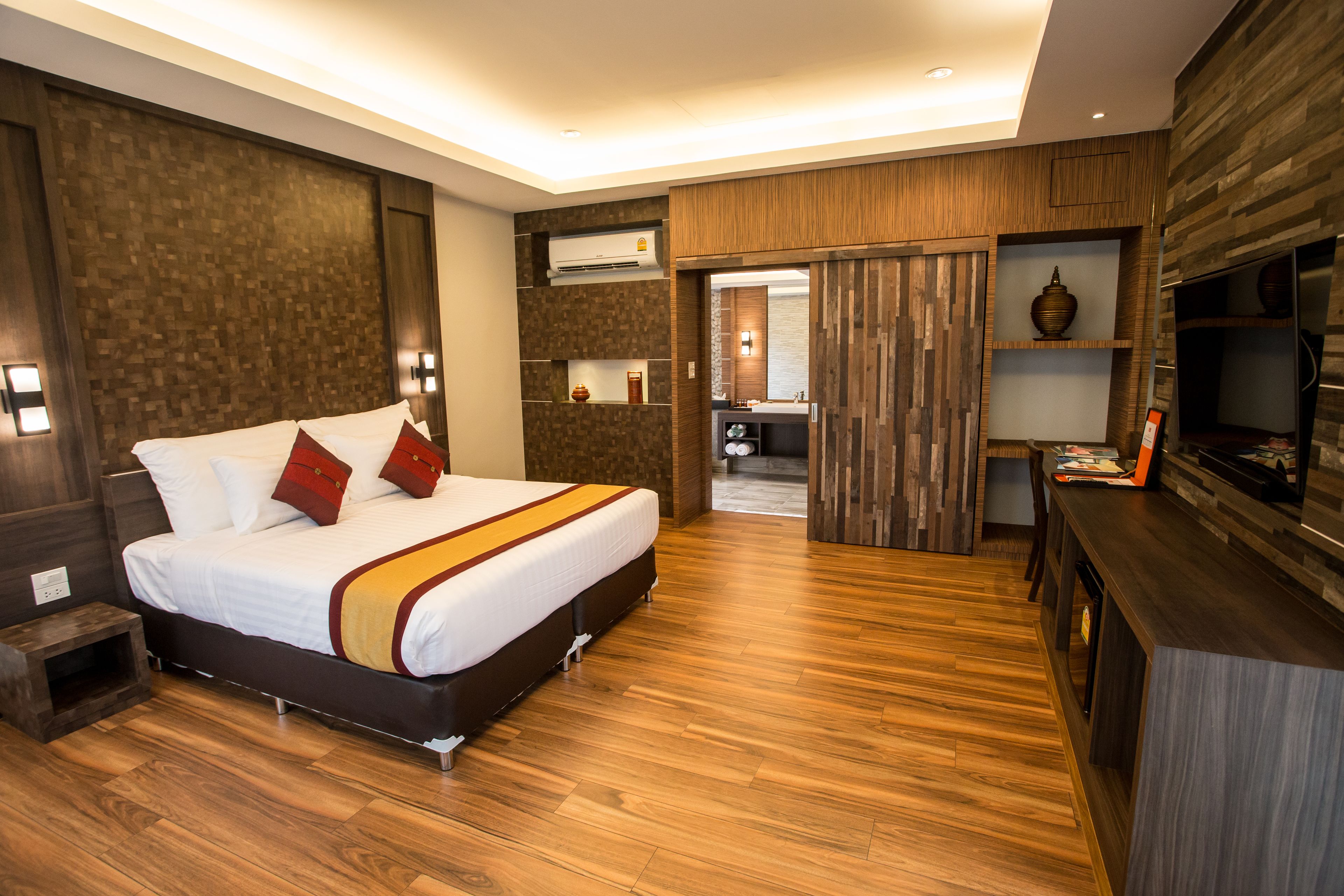 family villa, 4 bedrooms, mountain view, mountainside | minibar, in-room safe, soundproofing, free wifi