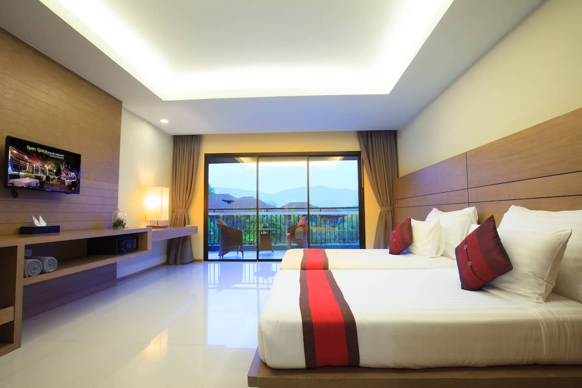 Minibar, in-room safe, soundproofing, free WiFi