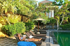 Terrace/patio - Aqua Octaviana Bali Villa (Kerobokan)