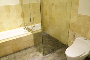 Bathroom - Aqua Octaviana Bali Villa (Kerobokan)