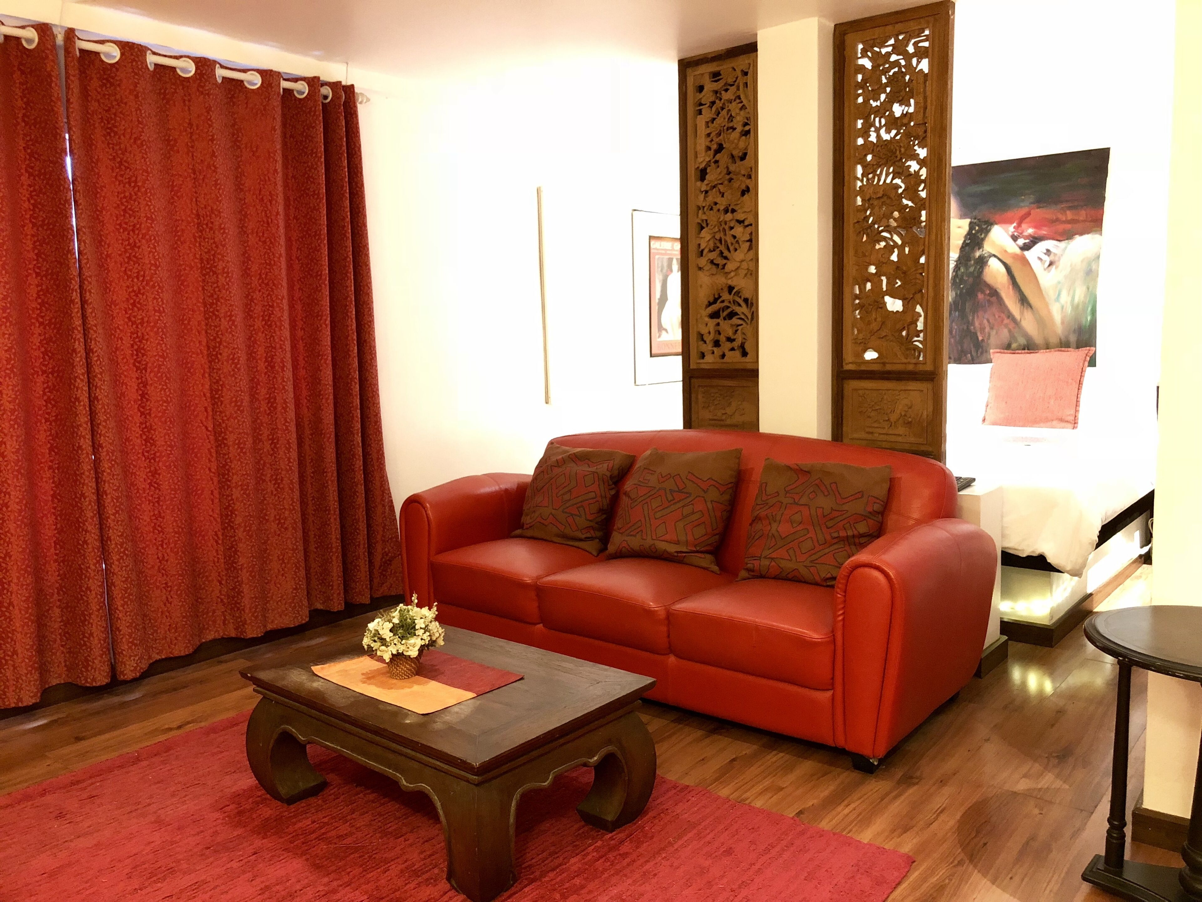 xxl suite room | minibar, in-room safe, laptop workspace, blackout curtains